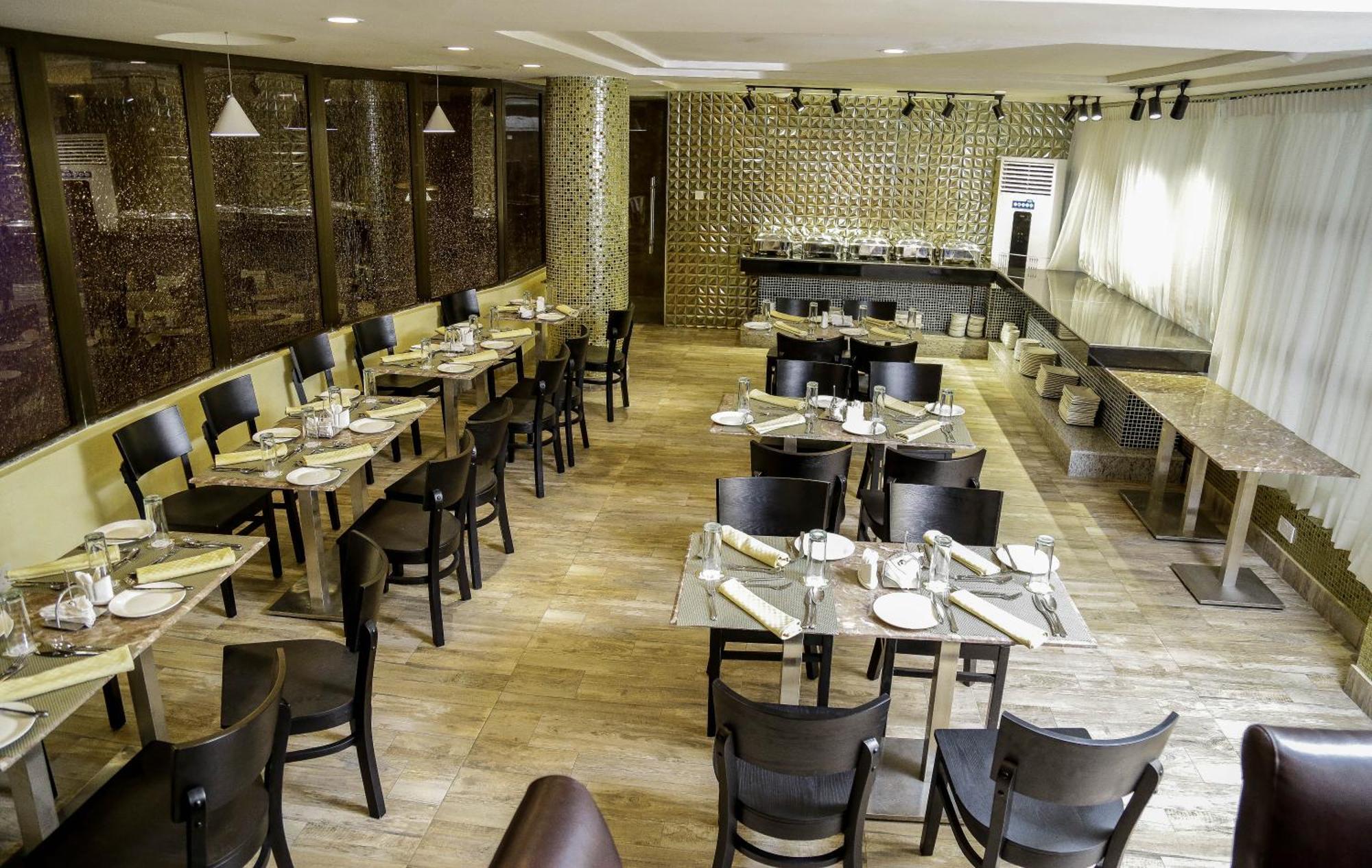 Perfecto La Villa Hotel And Suites Lagos Eksteriør bilde
