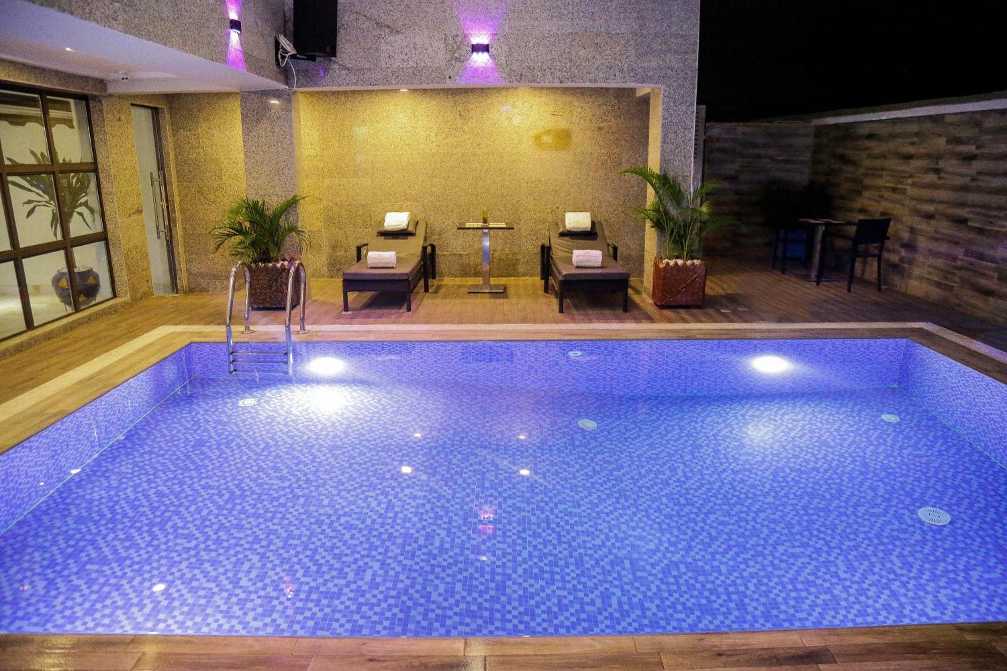 Perfecto La Villa Hotel And Suites Lagos Eksteriør bilde