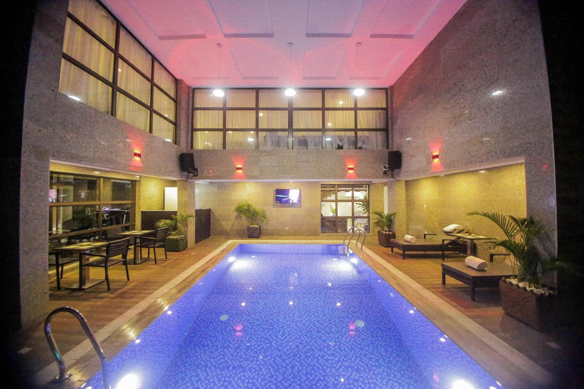 Perfecto La Villa Hotel And Suites Lagos Eksteriør bilde