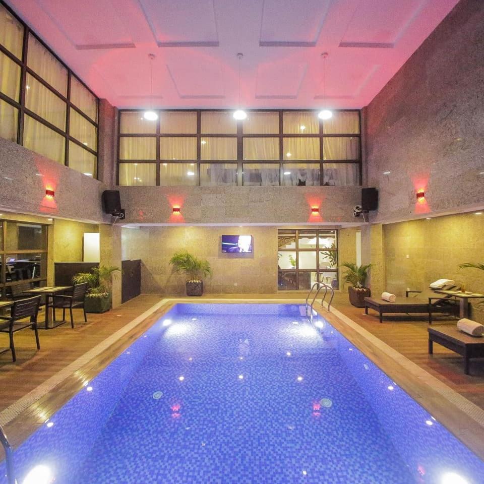 Perfecto La Villa Hotel And Suites Lagos Eksteriør bilde