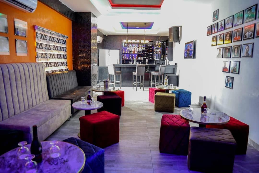 Perfecto La Villa Hotel And Suites Lagos Eksteriør bilde