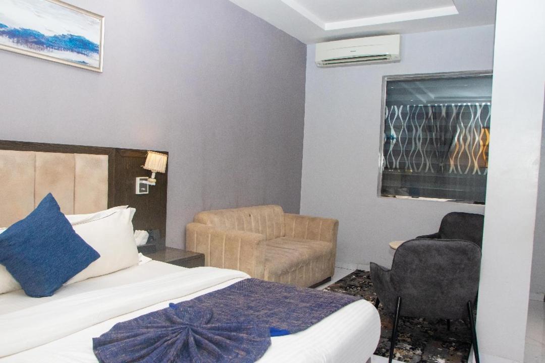Perfecto La Villa Hotel And Suites Lagos Eksteriør bilde