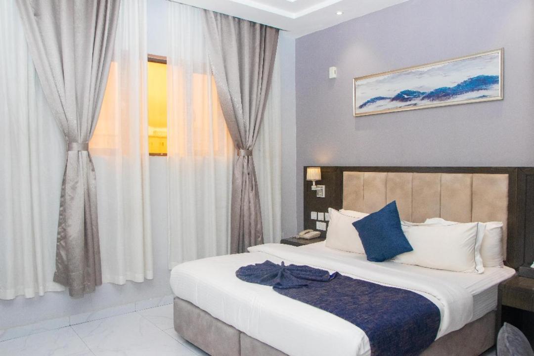 Perfecto La Villa Hotel And Suites Lagos Eksteriør bilde