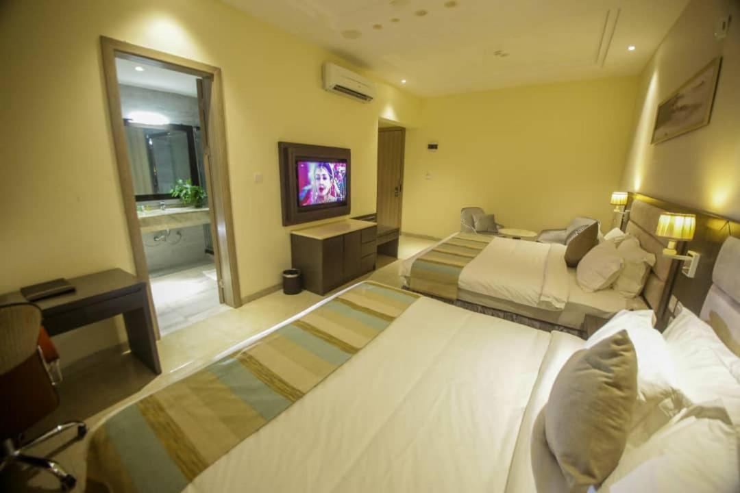 Perfecto La Villa Hotel And Suites Lagos Eksteriør bilde