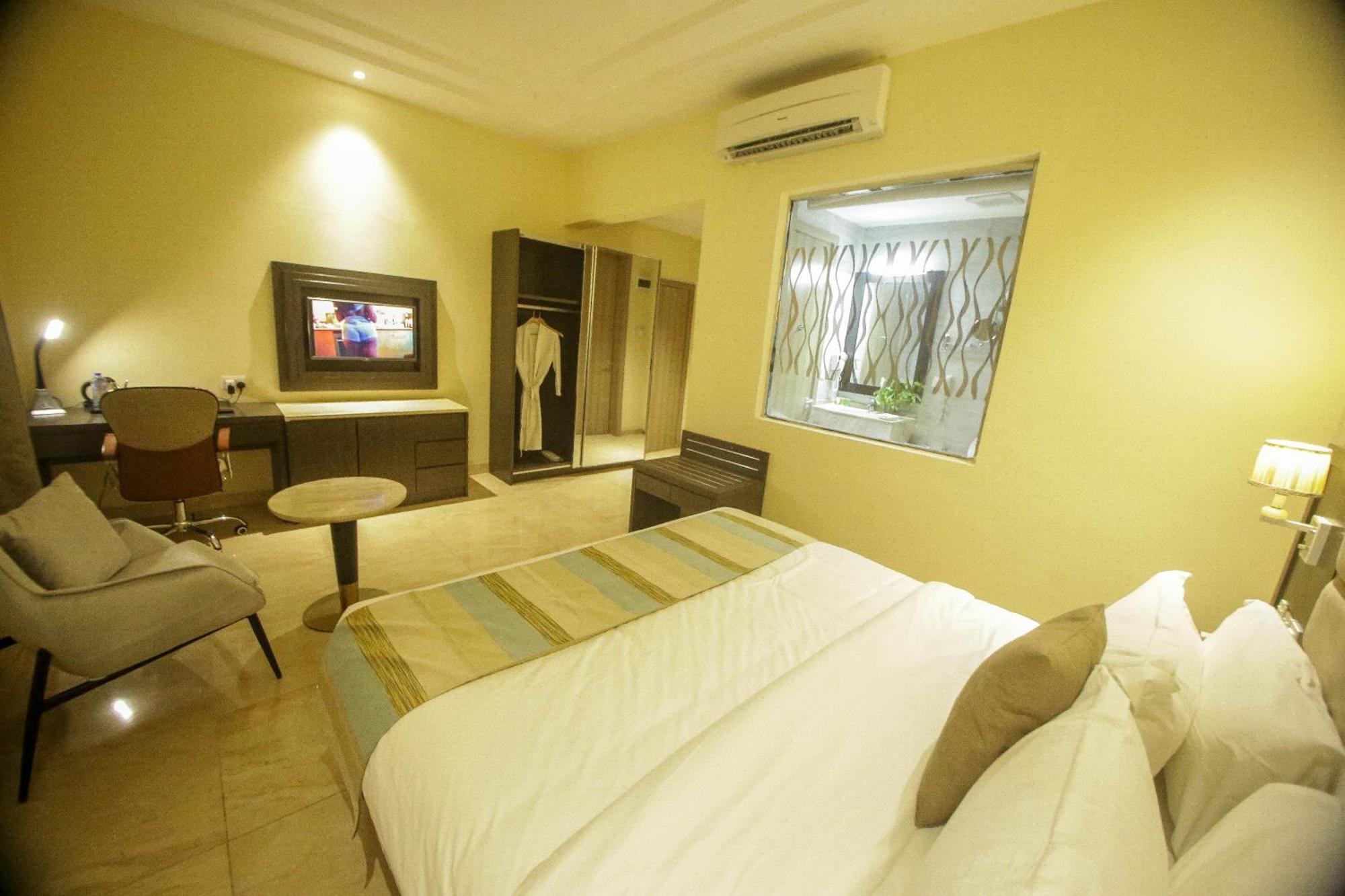 Perfecto La Villa Hotel And Suites Lagos Eksteriør bilde