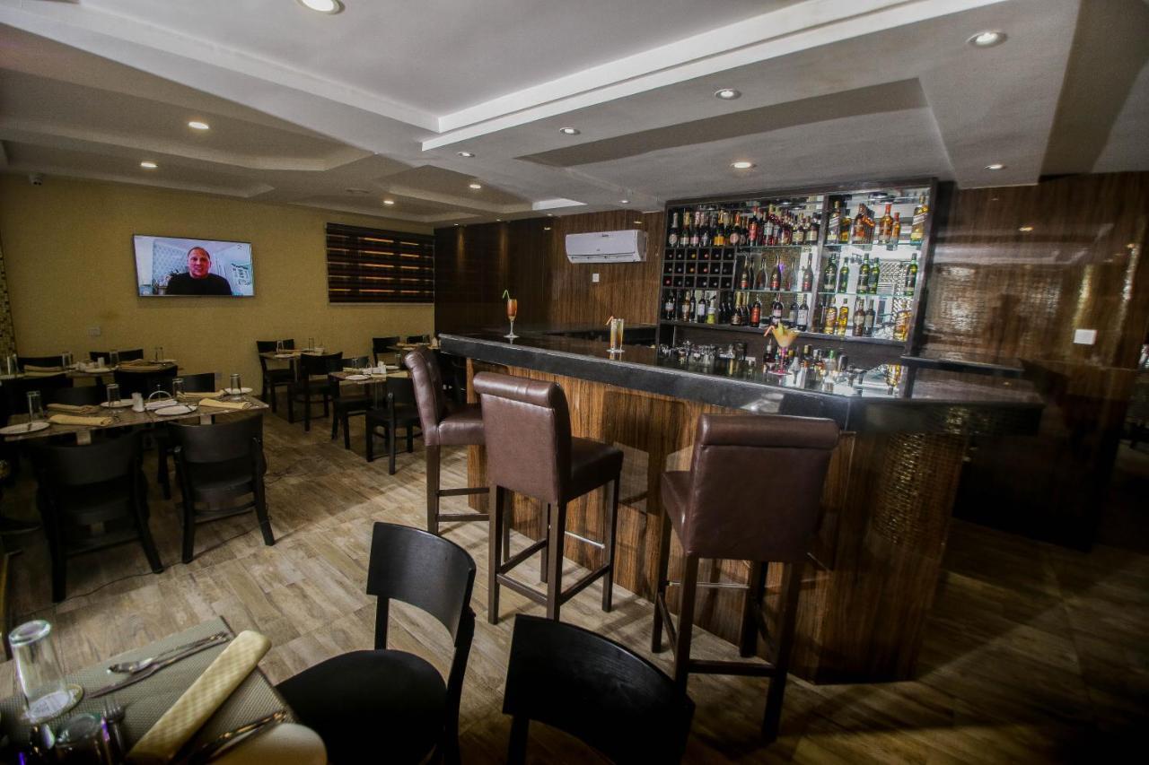 Perfecto La Villa Hotel And Suites Lagos Eksteriør bilde