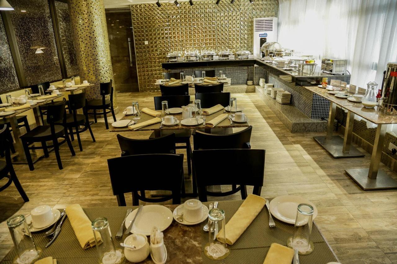 Perfecto La Villa Hotel And Suites Lagos Eksteriør bilde