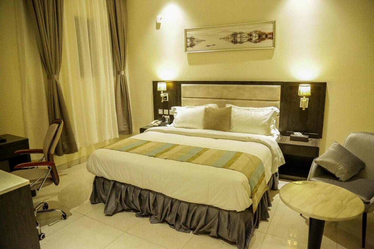Perfecto La Villa Hotel And Suites Lagos Eksteriør bilde