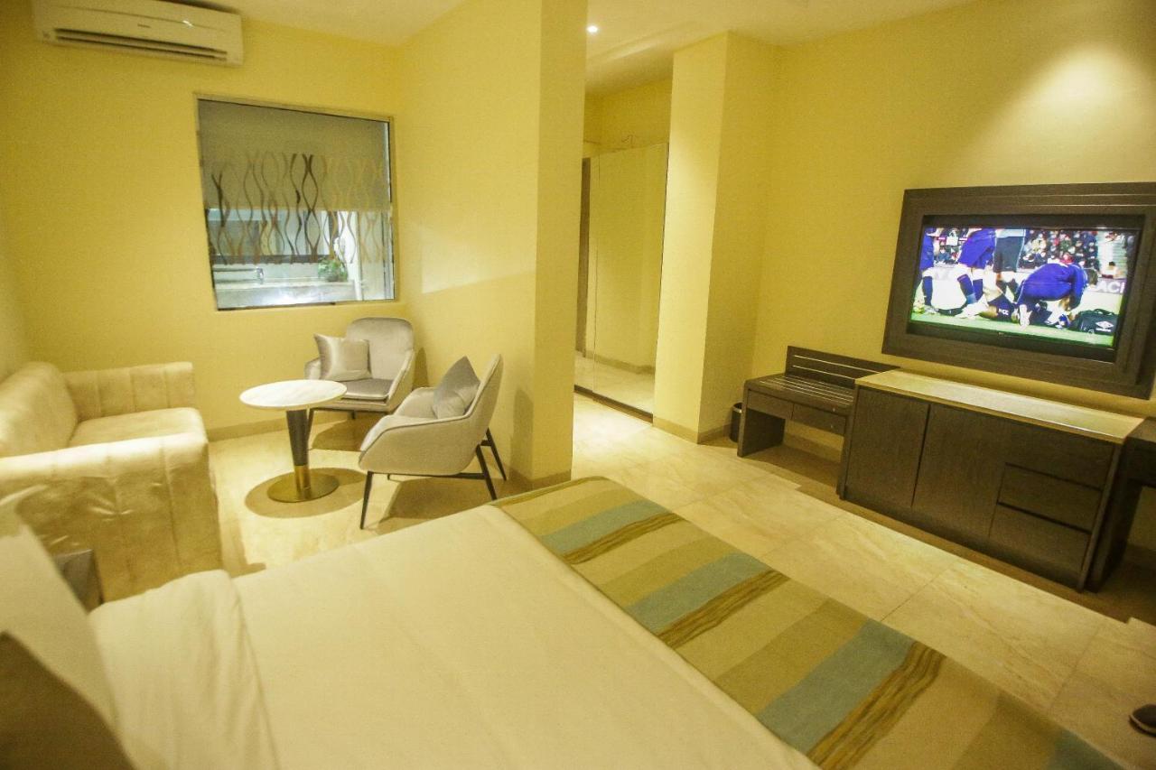 Perfecto La Villa Hotel And Suites Lagos Eksteriør bilde