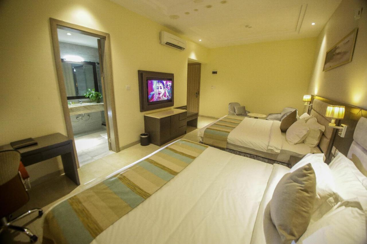 Perfecto La Villa Hotel And Suites Lagos Eksteriør bilde